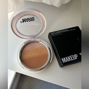 MAKEUP BY MARIO- SoftSculpt® Transforming Skin Perfector shade LIGHT MEDIUM